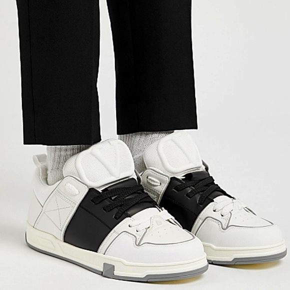 $970 Valentino Garavani Skate Slip-on Lace Up Sneakers Sz 10 - Picture 16 of 16